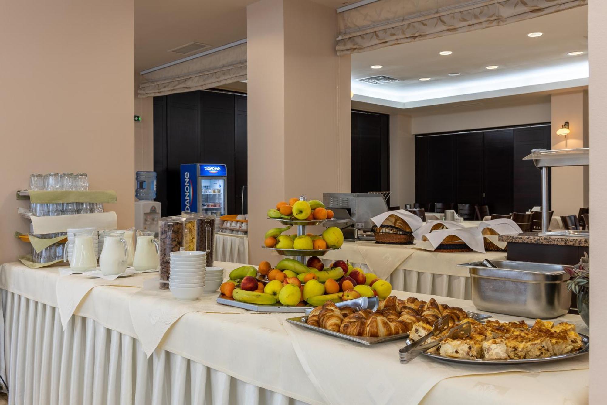Hotel Condor มามายา ภายนอก รูปภาพ